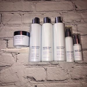 7 piece Cindy Crawford Meaningful Beauty